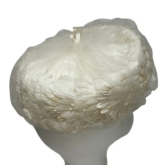 Vintage Mid Century White pillbox hat by Dana Marte bridal silk floral & beads - Picture 5 of 10